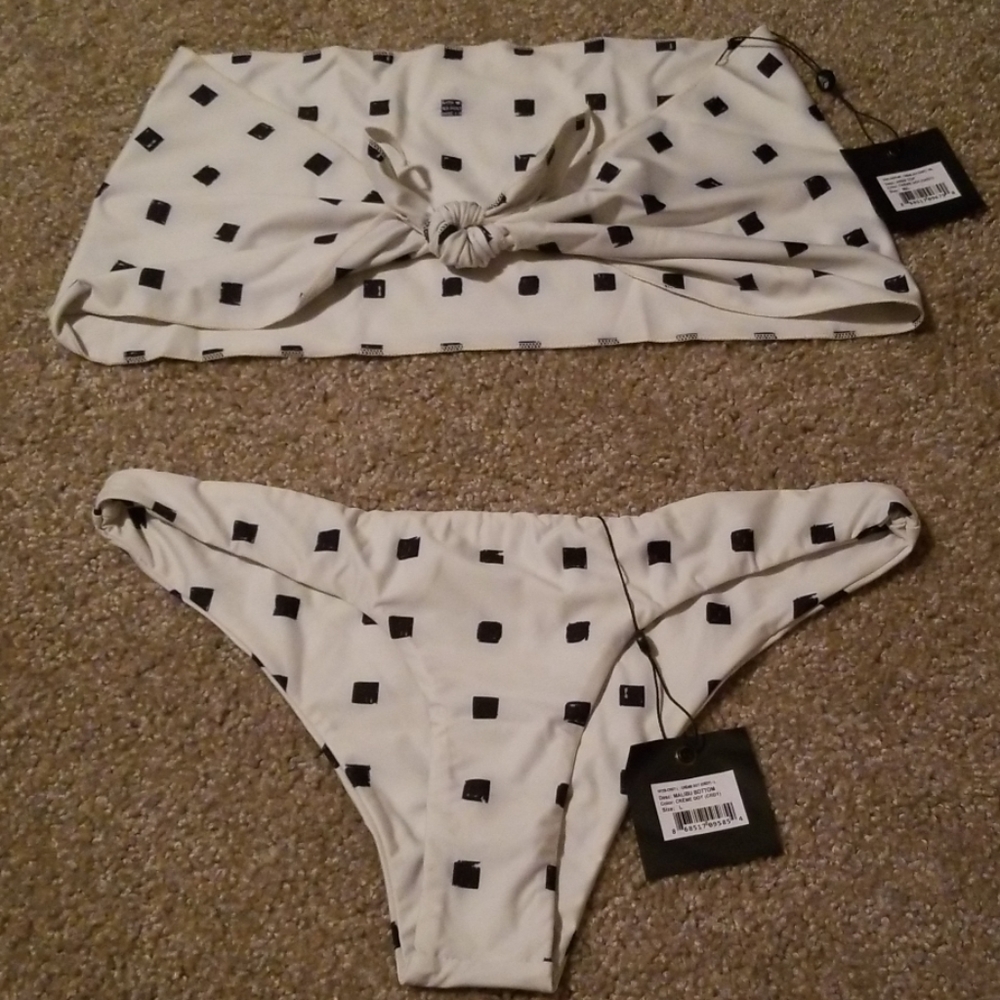 👙 New VS Stone Fox Bikini Set Bandeau & Bottoms - Picture 5 of 8